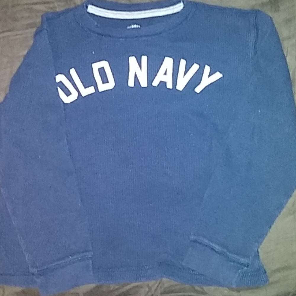 Boys sz. 6-7 old navy shirt